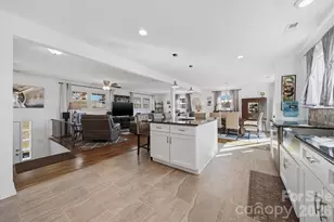 6719 Lakeview Terrace, Hickory, NC 28601 - Photo 7