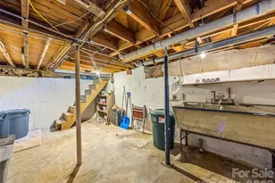 104 Campground Rd, Hendersonville, NC 28791 - Photo 21