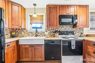 104 Campground Rd, Hendersonville, NC 28791 - Photo 7