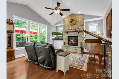 26 Balsam High Road, Biltmore Lake, NC 28715 - Photo 9