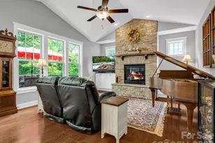 26 Balsam High Rd, Biltmore Lake, NC 28715 - Photo 9