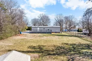 1737 Bush Dr, Conover, NC 28613 - Photo 15