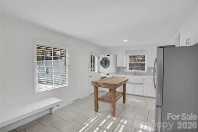 1434 Edgewater Drive, Charlotte, NC 28210 - Photo 9