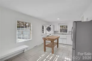 1434 Edgewater Dr, Charlotte, NC 28210 - Photo 9