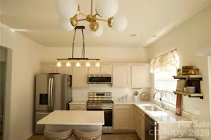 2319 Arbor Vista Dr, Charlotte, NC 28262 - Photo 5