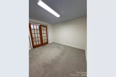 111 E Charlotte Avenue #B2, Mount Holly, NC 28164 - Photo 3