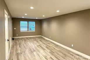 110 Carpenter St, Lincolnton, NC 28092 - Photo 9