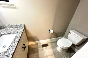 110 Carpenter St, Lincolnton, NC 28092 - Photo 15