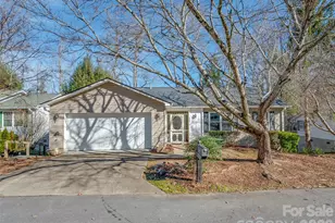 869 Sandburg Ter, Hendersonville, NC 28791 - Photo 1