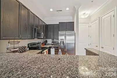 2952 Selwyn Avenue #203, Charlotte, NC 28209 - Photo 13