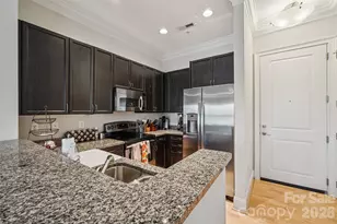 2952 Selwyn Ave, Charlotte, NC 28209 - Photo 11