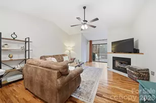 423 19th Ave Ct NE, Hickory, NC 28601 - Photo 5