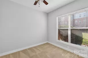 841 Seigle Point Dr, Charlotte, NC 28204 - Photo 25