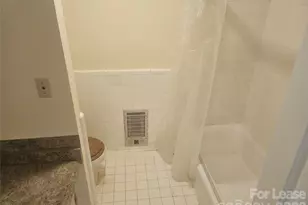 252 5th Ave NE, Hickory, NC 28601 - Photo 5