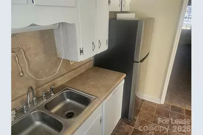 252 5th Avenue NE, Hickory, NC 28601 - Photo 11