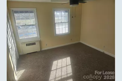 252 5th Avenue NE, Hickory, NC 28601 - Photo 3