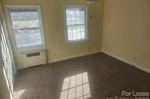 252 5th Ave NE, Hickory, NC 28601 - Photo 3