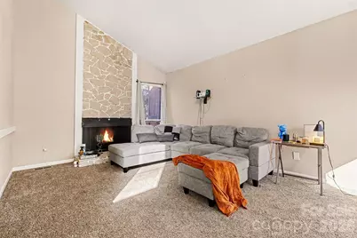 6102 Honeysuckle Lane, Charlotte, NC 28212 - Photo 3