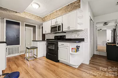 6102 Honeysuckle Lane, Charlotte, NC 28212 - Photo 7