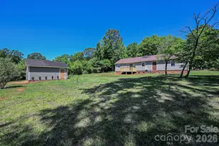 2209 Waverly Dr, Monroe, NC 28112 - Photo 7
