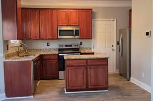 5840 Timbertop Ln, Charlotte, NC 28215 - Photo 5