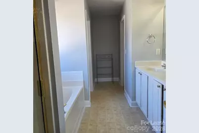 5840 Timbertop Lane, Charlotte, NC 28215 - Photo 15