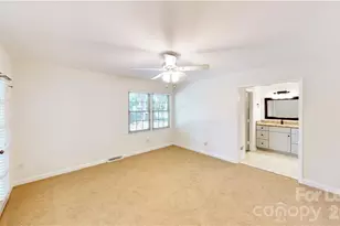 6810 Rosemary Ln, Charlotte, NC 28210 - Photo 19