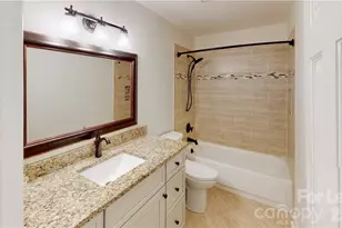 6810 Rosemary Ln, Charlotte, NC 28210 - Photo 27