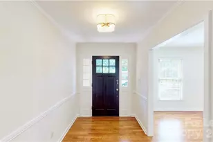 6810 Rosemary Ln, Charlotte, NC 28210 - Photo 3