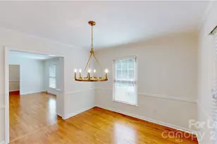 6810 Rosemary Ln, Charlotte, NC 28210 - Photo 9