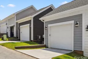 135 Cherry Spgs Ln, Asheville, NC 28804 - Photo 25