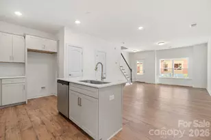 135 Cherry Spgs Ln, Asheville, NC 28804 - Photo 5