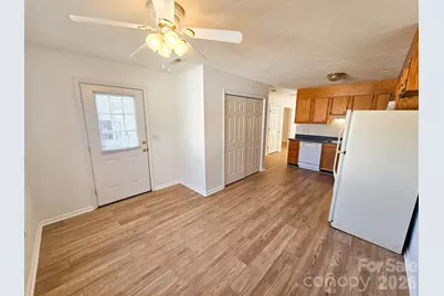 151 24th Street NW, Hickory, NC 28601 - Photo 29