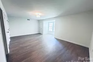 7027 Quail Hill Rd, Charlotte, NC 28210 - Photo 9