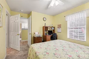 2073 Pin Oak Pl, Cramerton, NC 28032 - Photo 11