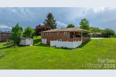 2609 Raintree Street, Connelly Springs, NC 28612 - Photo 5