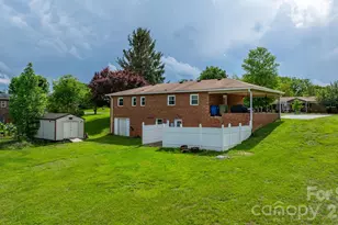 2609 Raintree St, Connelly Springs, NC 28612 - Photo 5