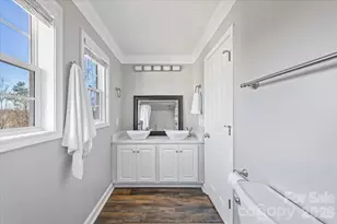 4963 Old River Dr, Hickory, NC 28602 - Photo 27