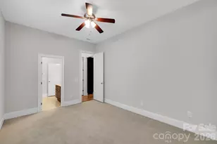 14920 High Bluff Ct, Charlotte, NC 28278 - Photo 25