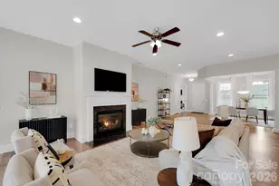 14920 High Bluff Ct, Charlotte, NC 28278 - Photo 9