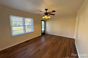 18 Barnes Dr, Belmont, NC 28012 - Photo 3