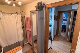 4363 Section House Rd, Hickory, NC 28601 - Photo 37