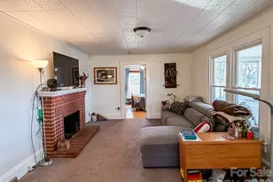 4363 Section House Rd, Hickory, NC 28601 - Photo 9