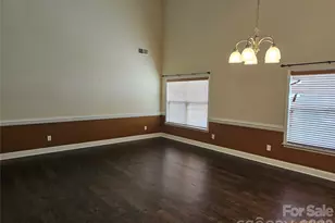 4617 Brookwood Rd, Charlotte, NC 28215 - Photo 9