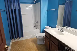 4617 Brookwood Rd, Charlotte, NC 28215 - Photo 5