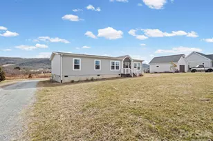 1796 Pilot Mountain Rd, Hendersonville, NC 28792 - Photo 3