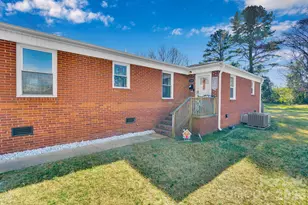 2607/2609 Celia Ave, Charlotte, NC 28216 - Photo 17