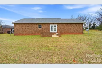 1118 St Michaels Drive SE, Conover, NC 28613 - Photo 27