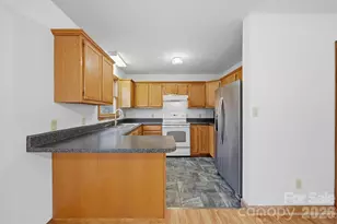 1118 St Michaels Dr SE, Conover, NC 28613 - Photo 13