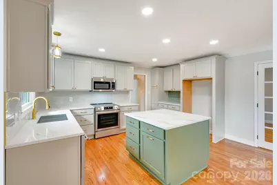 110 Scottsmoor Drive, Charlotte, NC 28214 - Photo 9